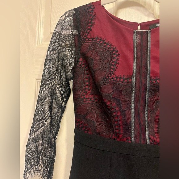 Black and Maroon Lace Sleeve Dress - Picture 2 of 4